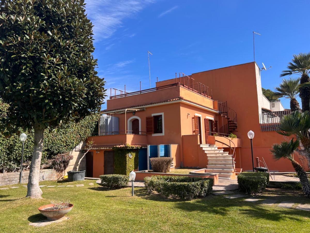 Palazzo Moresco Santa Marinella Dış mekan fotoğraf