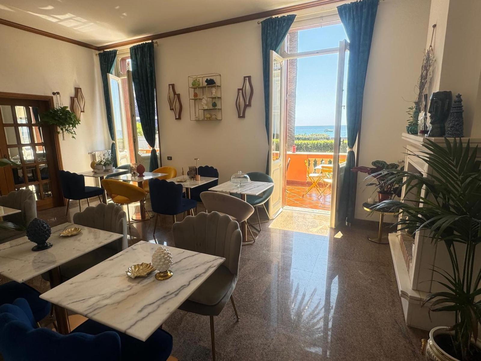 Palazzo Moresco Santa Marinella Dış mekan fotoğraf